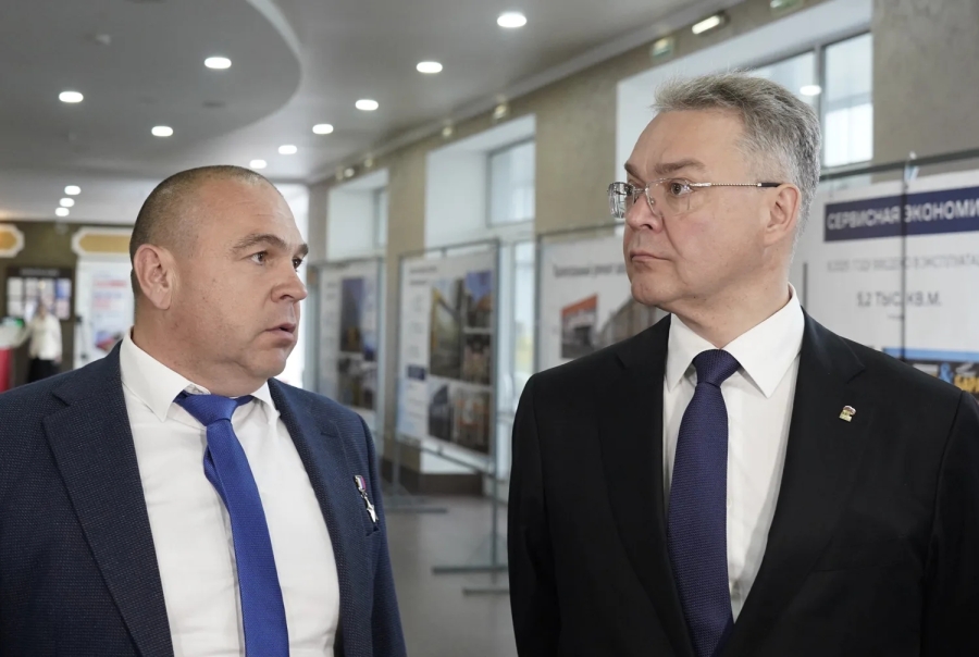 Аграрии на поле